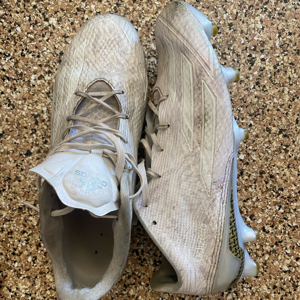 Football Cleats Size 9